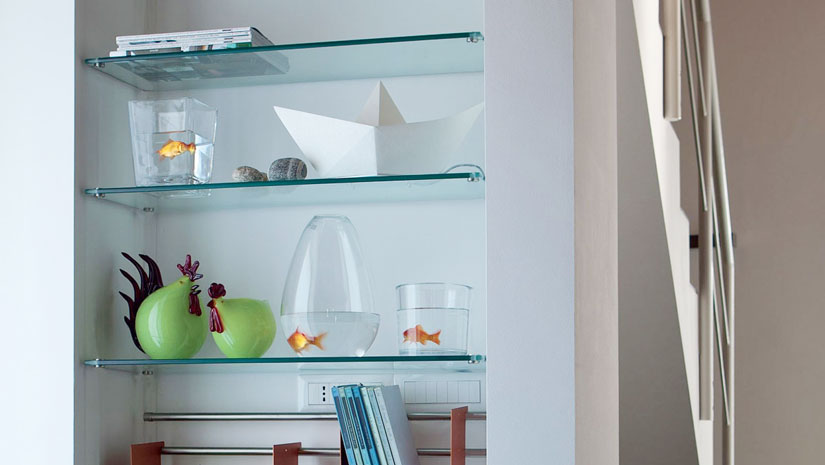 Glass Shelves As The Ultimate Storage, Glass Shelves Between Kitchen Cabinets
