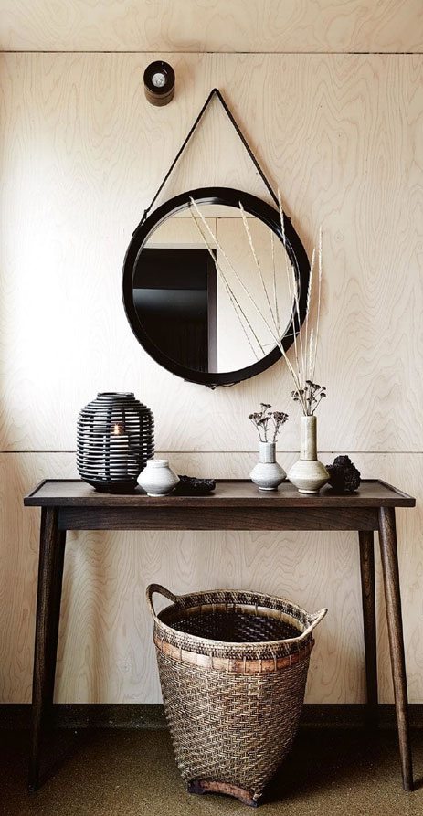 Wall mirrors are also at home in the Japandi style, which blends elements of Scandinavian decorating with traditional Japanese interior design.