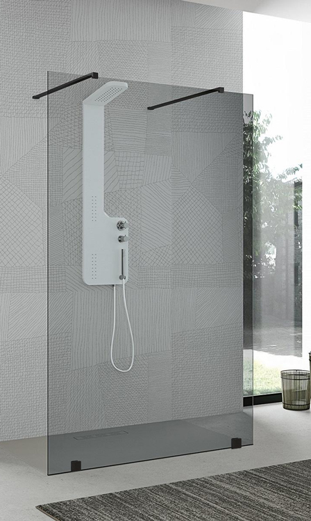 Example of a modern shower screen.