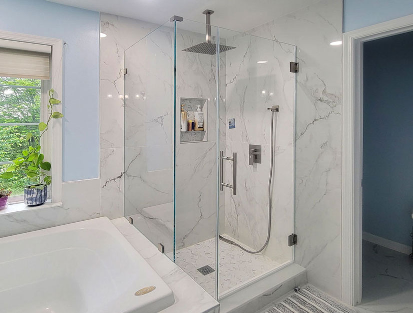 Improving a small bathroom’s ambiance will likely involve the need for custom glass and mirror. ABC Glass & Mirror of Manassas Park has been helping area homeowners improve their living spaces for over twenty years, and we’d love to help make your small bathroom look its best.
