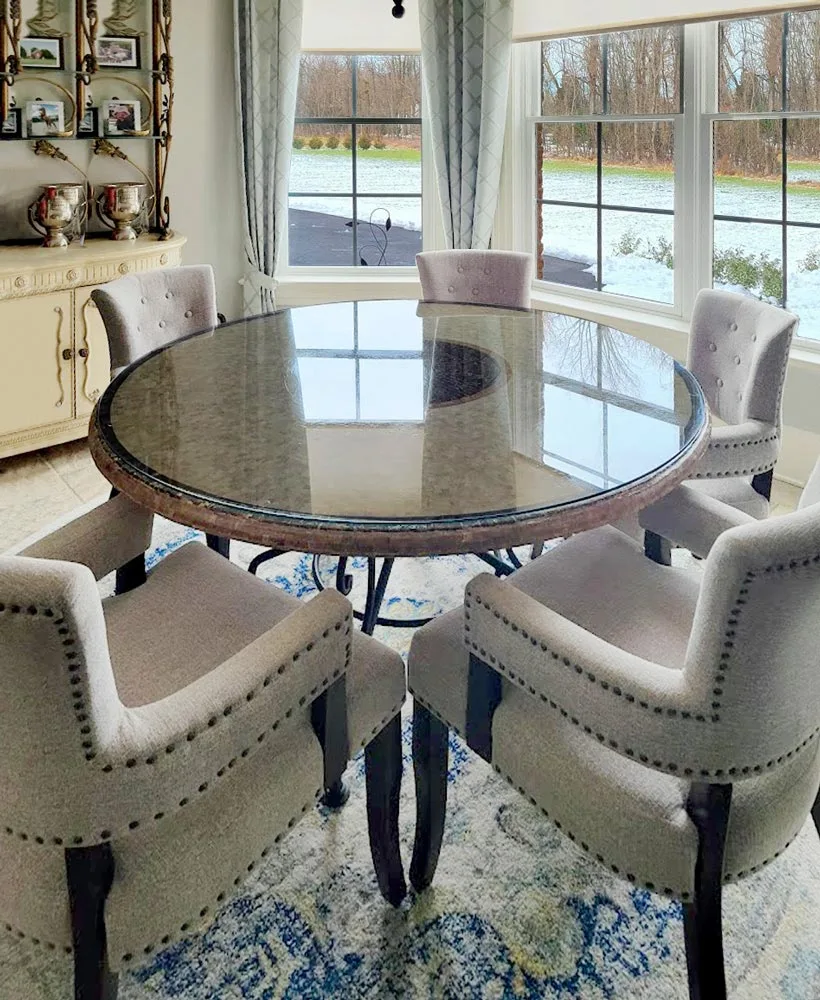With clear or ultra-clear glass table top, you can protect your dining table’s surface from damage and stains while keeping it visible.